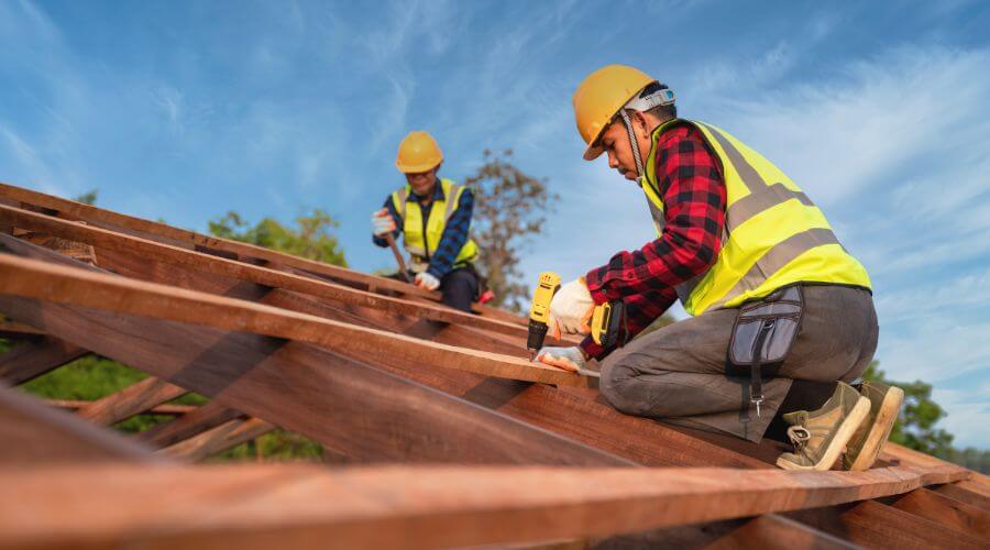 Professional gutter cleaning in Lindenhurst, NY